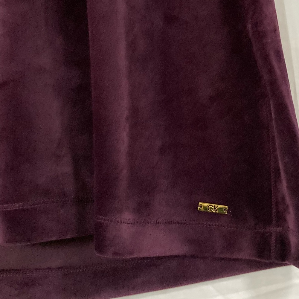 Calvin Klein Purple Hoodie with Gold Accents tshirt sweater - Picture 5 of 12